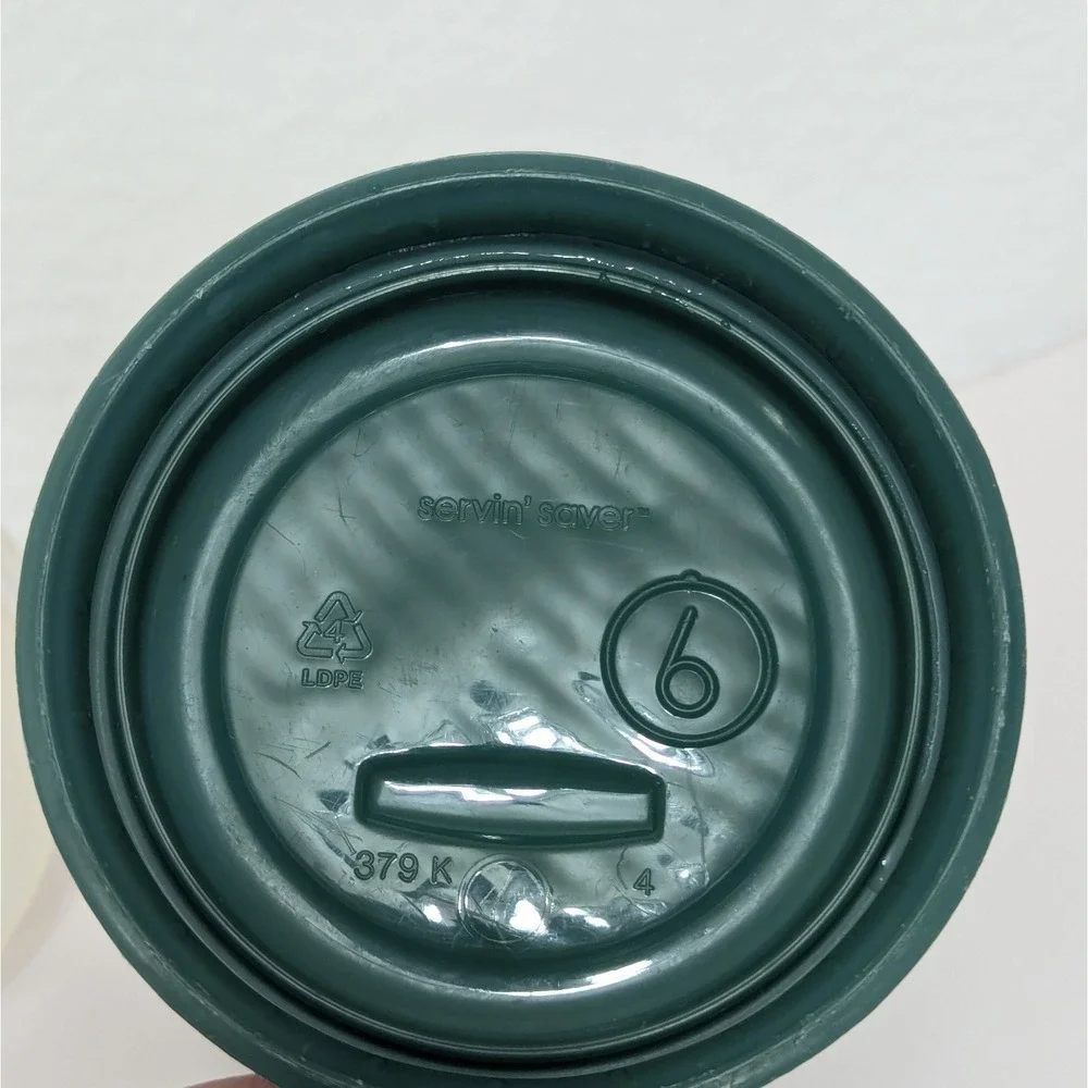 Vtg Rubbermaid Servin' Saver 1 cup Food Storage Container Round (#6) Green Lid